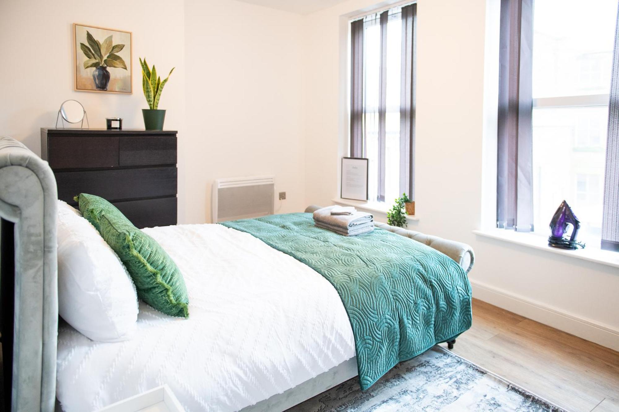1 Bedroom In The Heart Of Apartment Derby